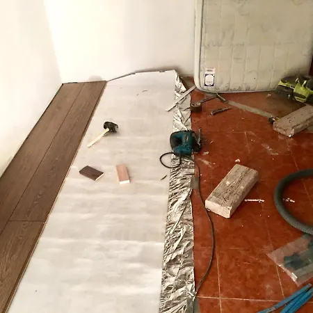 Pilissy Apartment