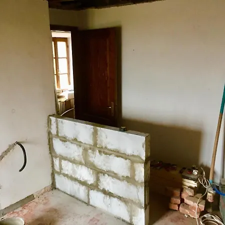 Pilissy Apartment